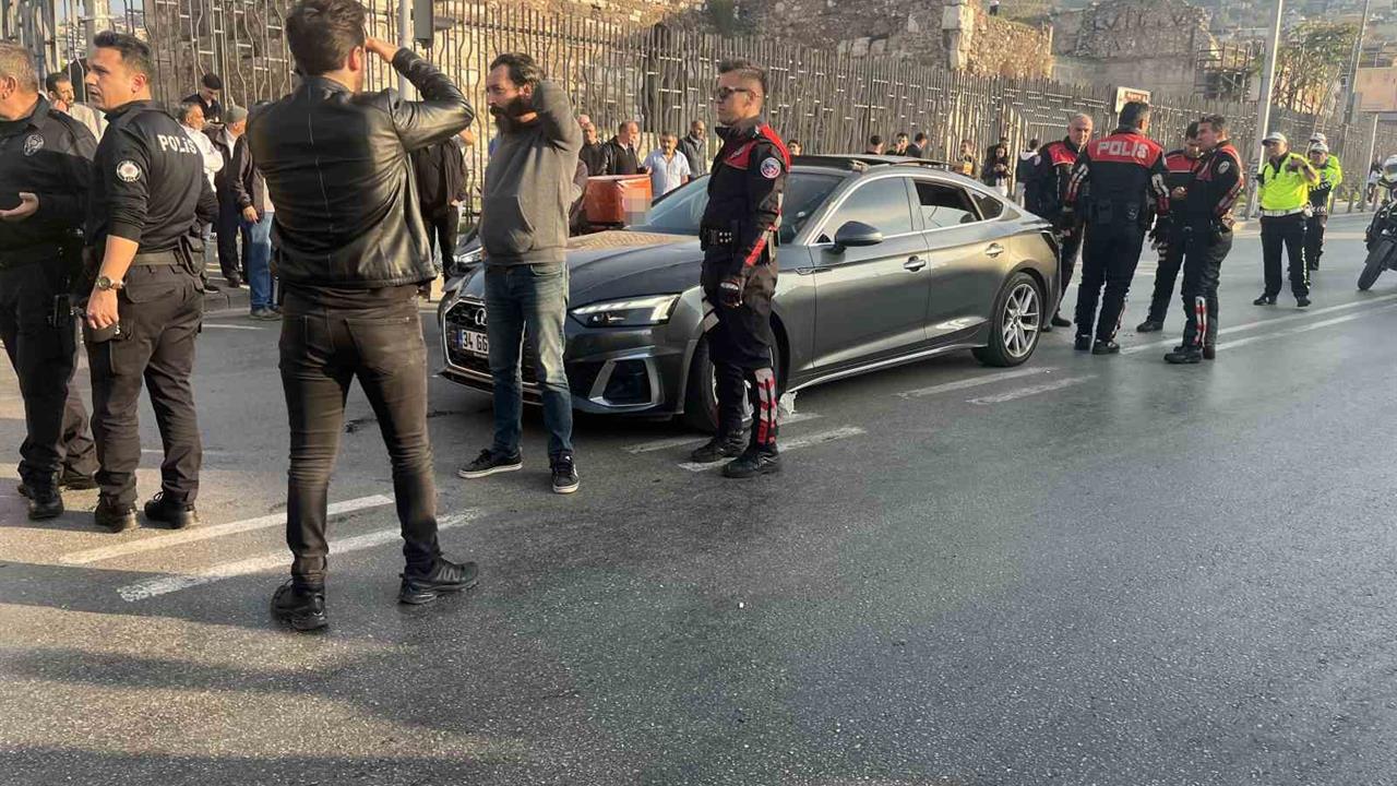 İzmir Konak'ta Motosikletli Saldırganın Açtığı Ateşle 1 Kişi Ağır Yaralandı