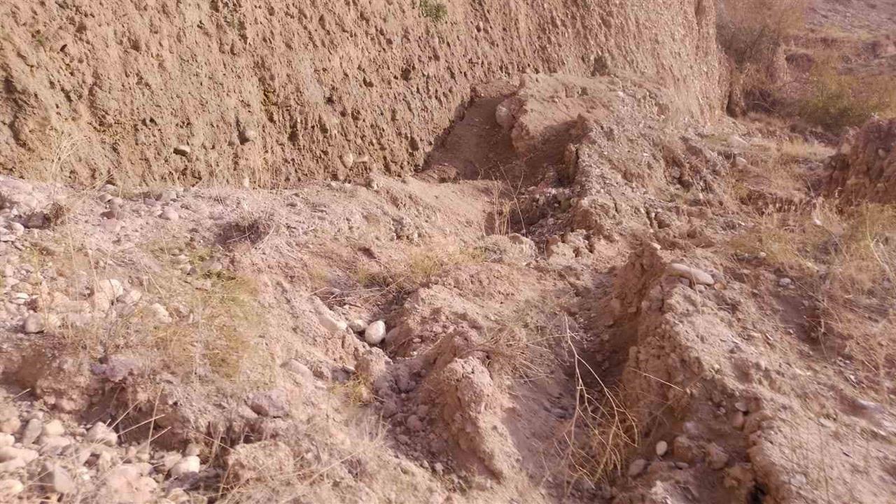 Ankara Beypazarı'nda Toprak Kayması Sonucu Yol Trafiğe Kapandı