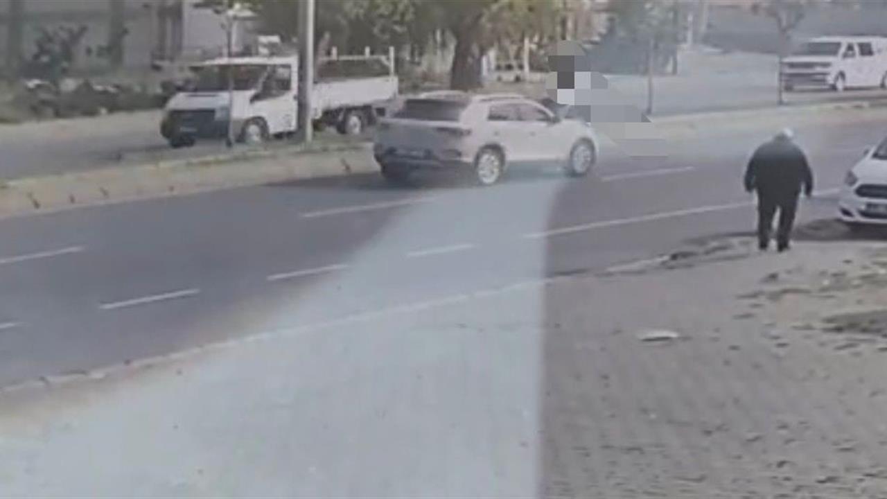 Kayseri Kocasinan'da 14 Yaşındaki Lise Öğrencisi Otomobilin Çarpması Sonucu Hayatını Kaybetti