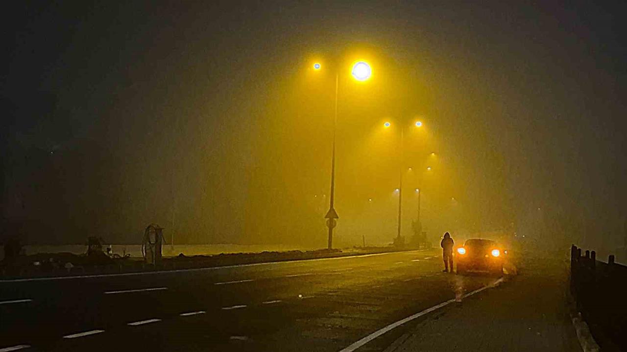 Bartın Merkez'de Gece Başlayan Sis, Sürücülere Zor Anlar Yaşatıyor