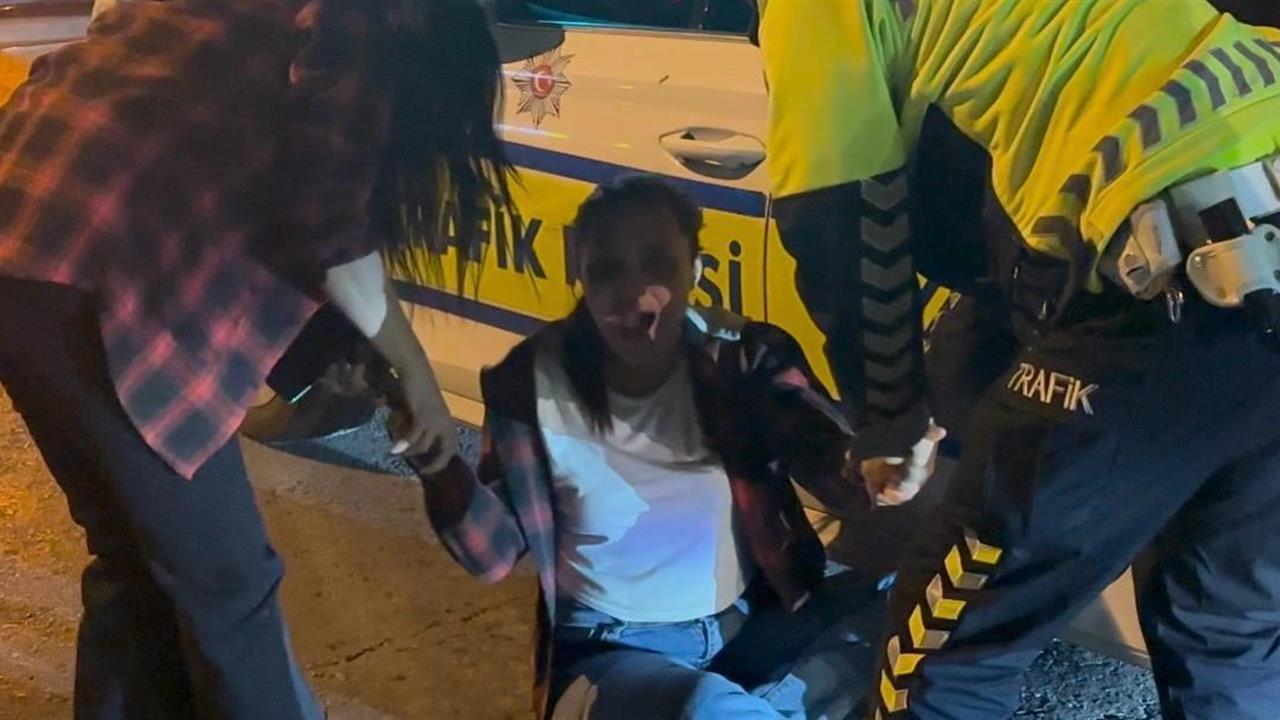 Kayseri Melikgazi'de Alkollü Yolcu, Polis Ekiplerine Zor Anlar Yaşattı