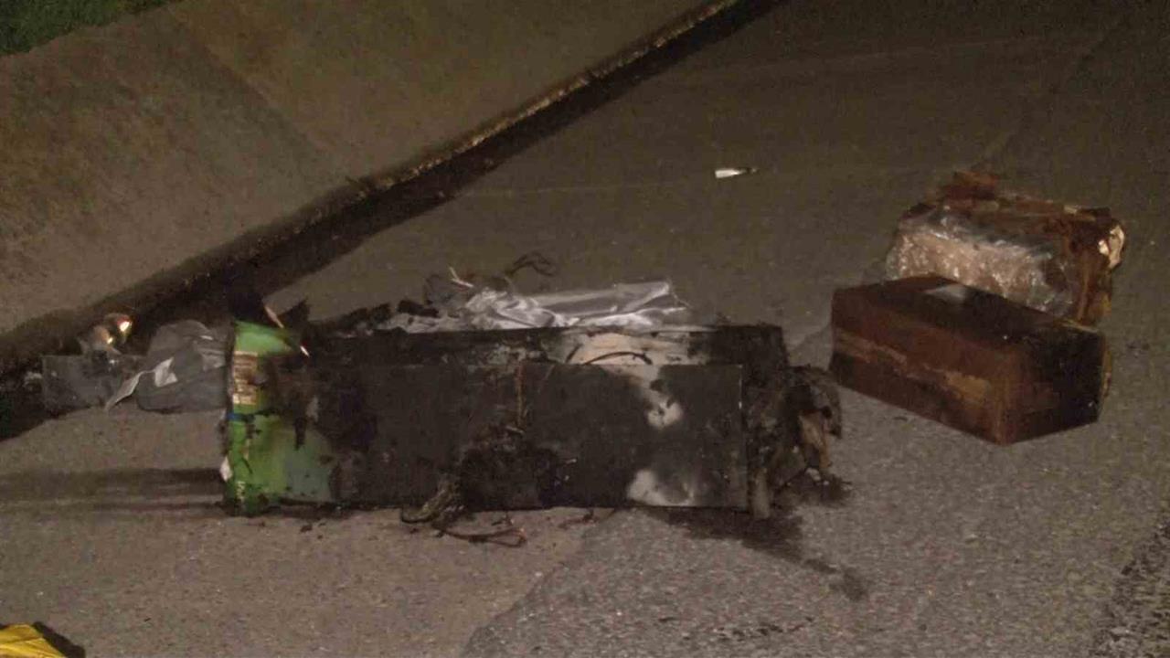 İstanbul Kuzey Marmara Otoyolu'nda Kamyonun Lastiği Alev Aldı