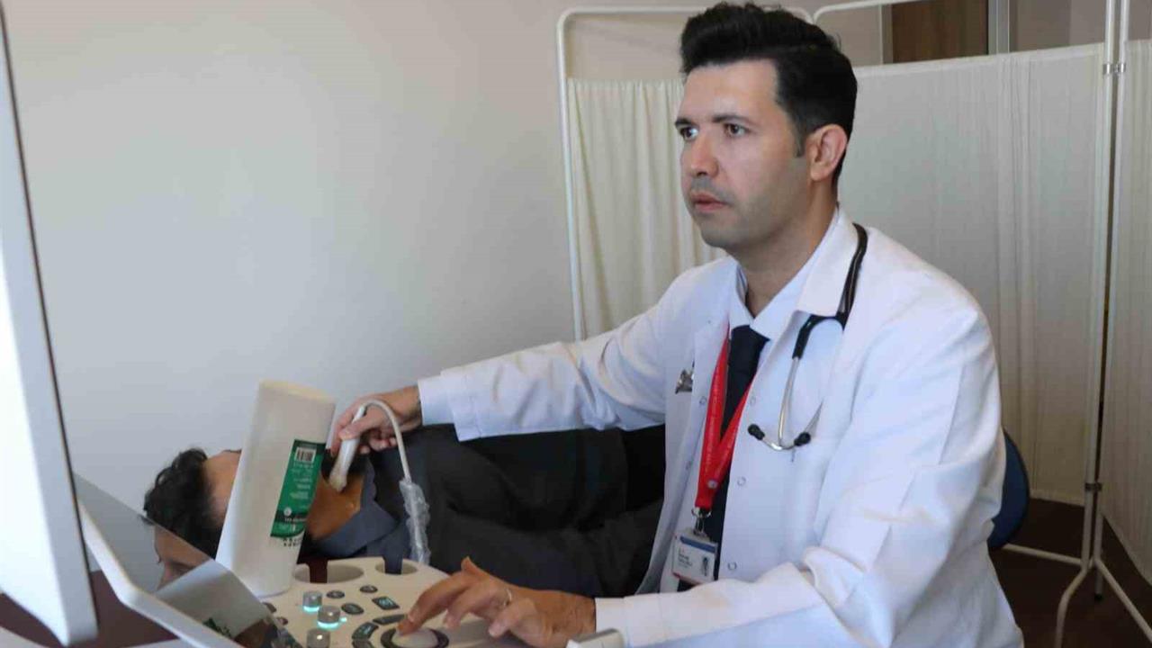 Zonguldak'ta Doç. Dr. Topaloğlu, Obezite İğnesinin Tetkiksiz Kullanımının Riskli Olabileceğini Belirtti.