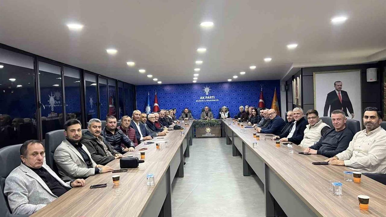Bilecik'te AK Parti Teşkilatı, 23 Yıllık Hizmet Sürecini Gözden Geçirdi