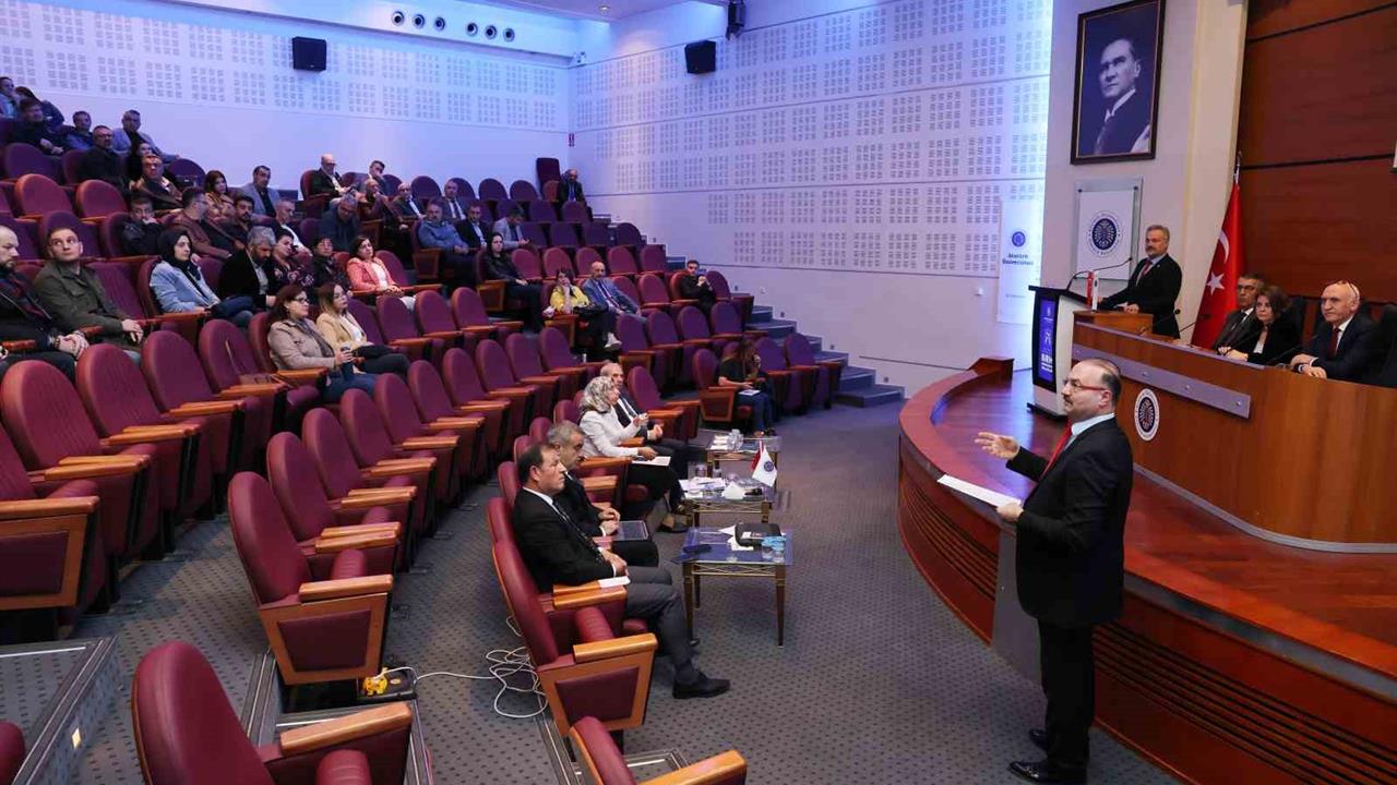 Erzurum Atatürk Üniversitesi'nde Akademik Yılı Değerlendirme Toplantıları Devam Ediyor