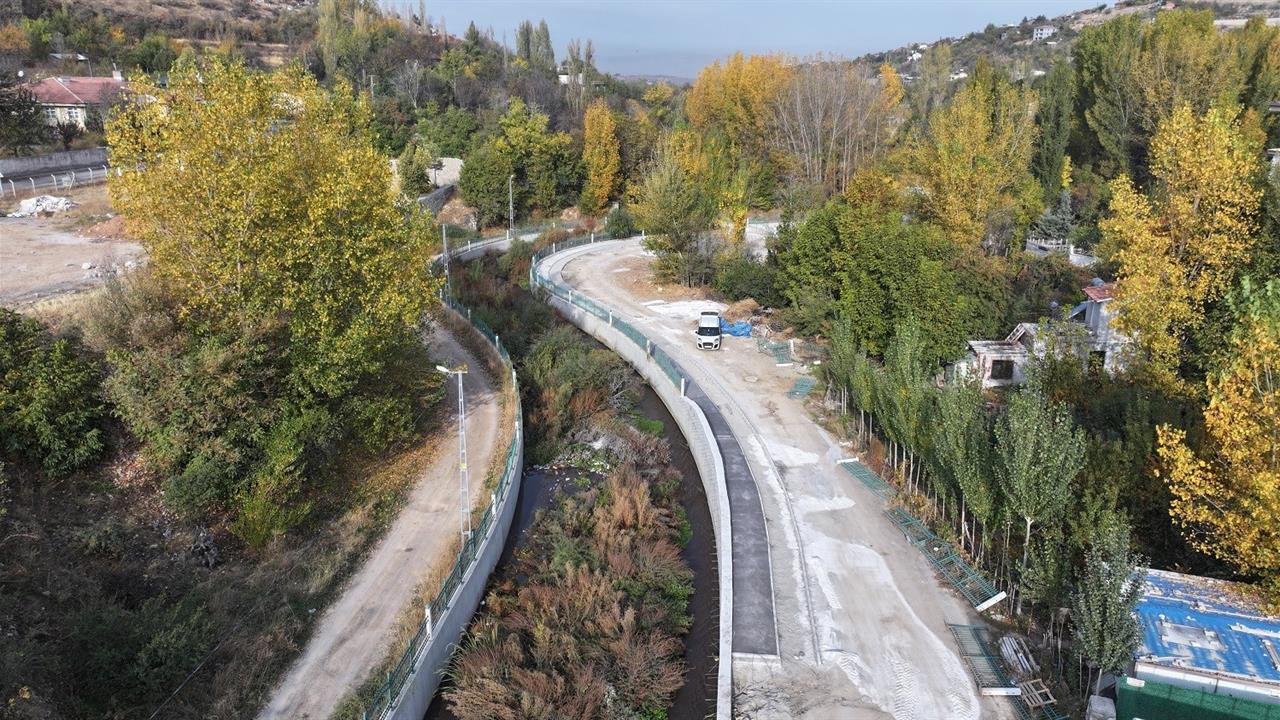 Malatya Yeşilyurt'taki Beylerderesi Bisiklet ve Yürüyüş Yolu Projesi Hızla Gelişiyor