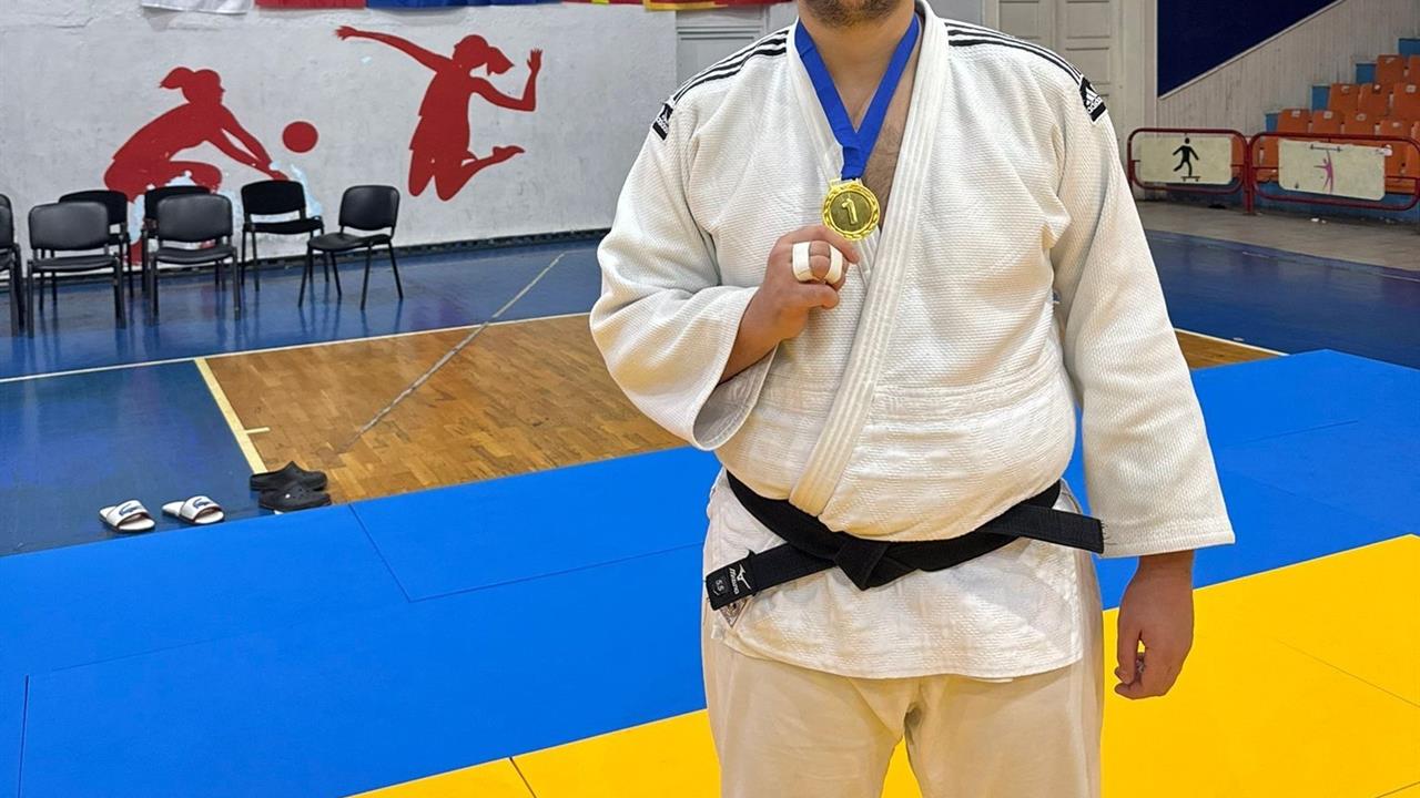 Zonguldak'ta BEUN Öğrencisi Berat Hıdır, Balkan Judo Şampiyonası'nda Altın Madalya Kazandı