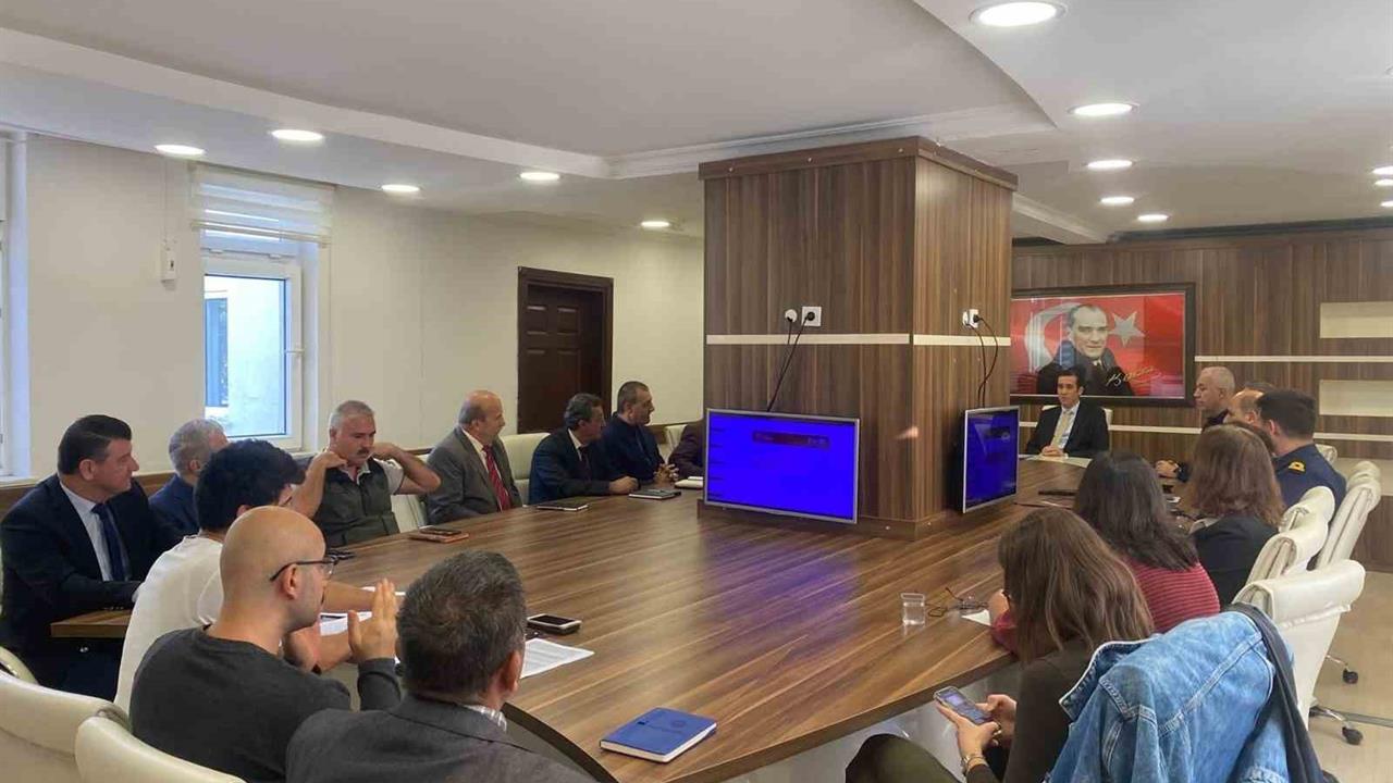 Mersin Bozyazı'da Sahipsiz Sokak Hayvanları Konulu Toplantı Yapıldı