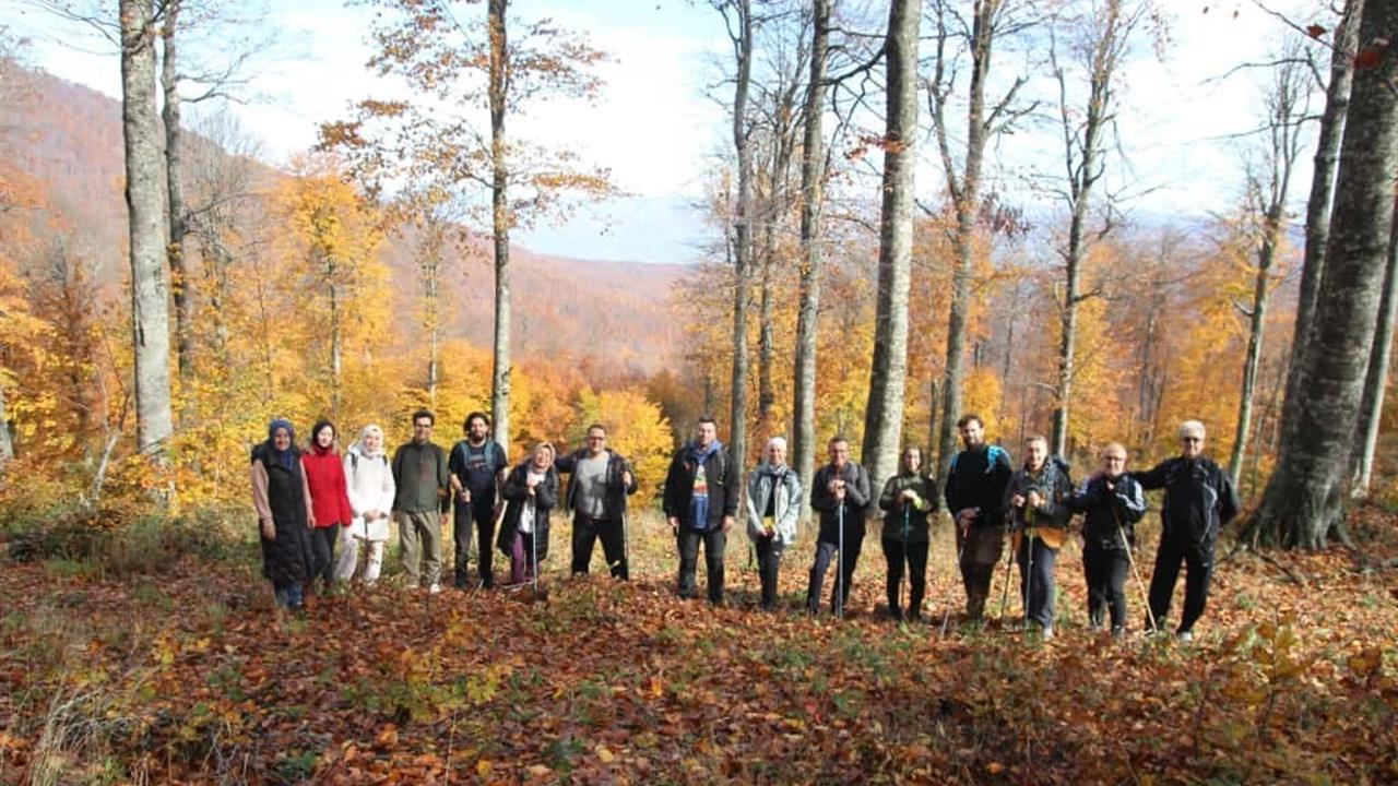 Kütahya Tavşanlı'da Doğa Severler Yürüyüşte Doğayı Koruma Çağrısı Yaptı