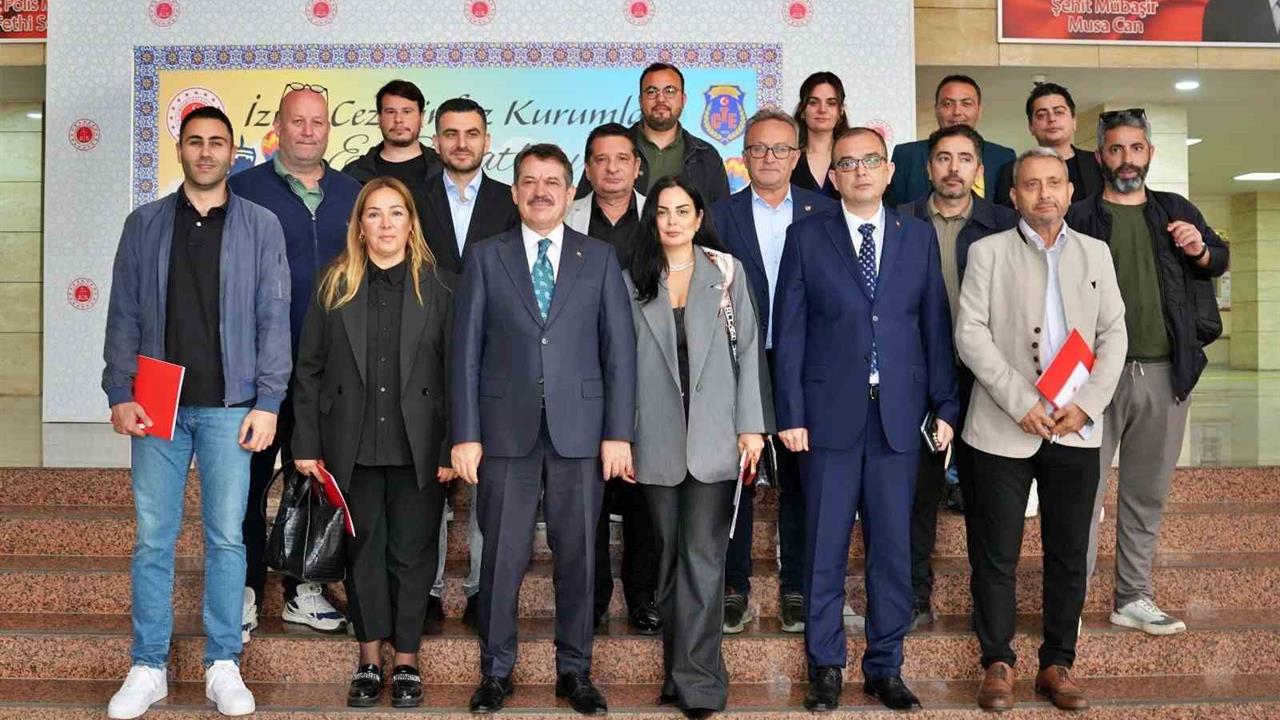 İzmir'de Adalet Hizmetlerinin Hızlandırılması ve Etkinliğin Artırılması Amaçlanıyor