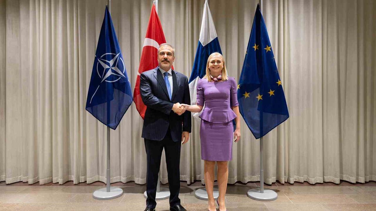 Helsinki'de Dışişleri Bakanı Hakan Fidan ve Elina Valtonen Görüşmesi