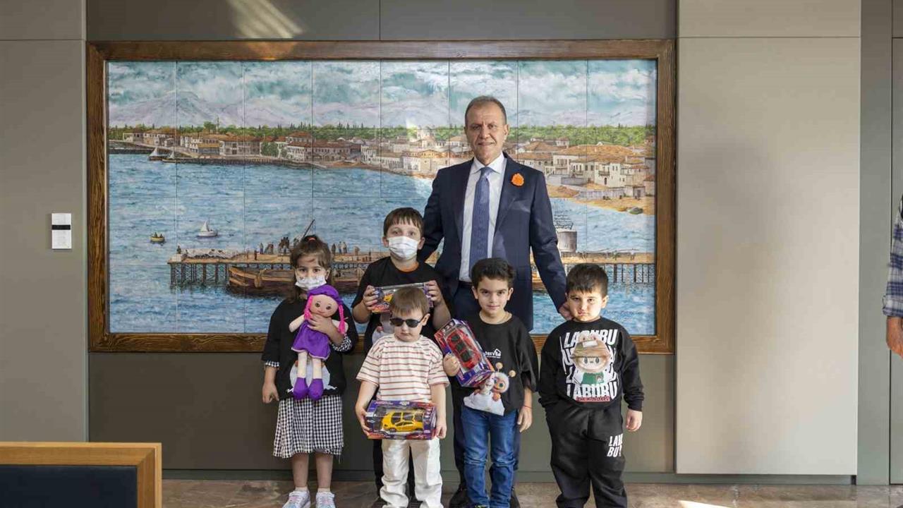 Mersin'de Başkan Seçer, Lösemi ve Aile Desteklerine Dikkat Çekti