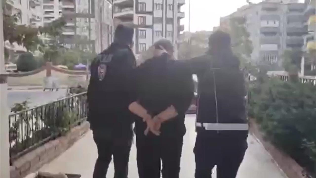 Şanlıurfa'da DAEŞ'a Yönelik Düzenlenen Operasyonda 11 Gözaltı Gerçekleştirildi