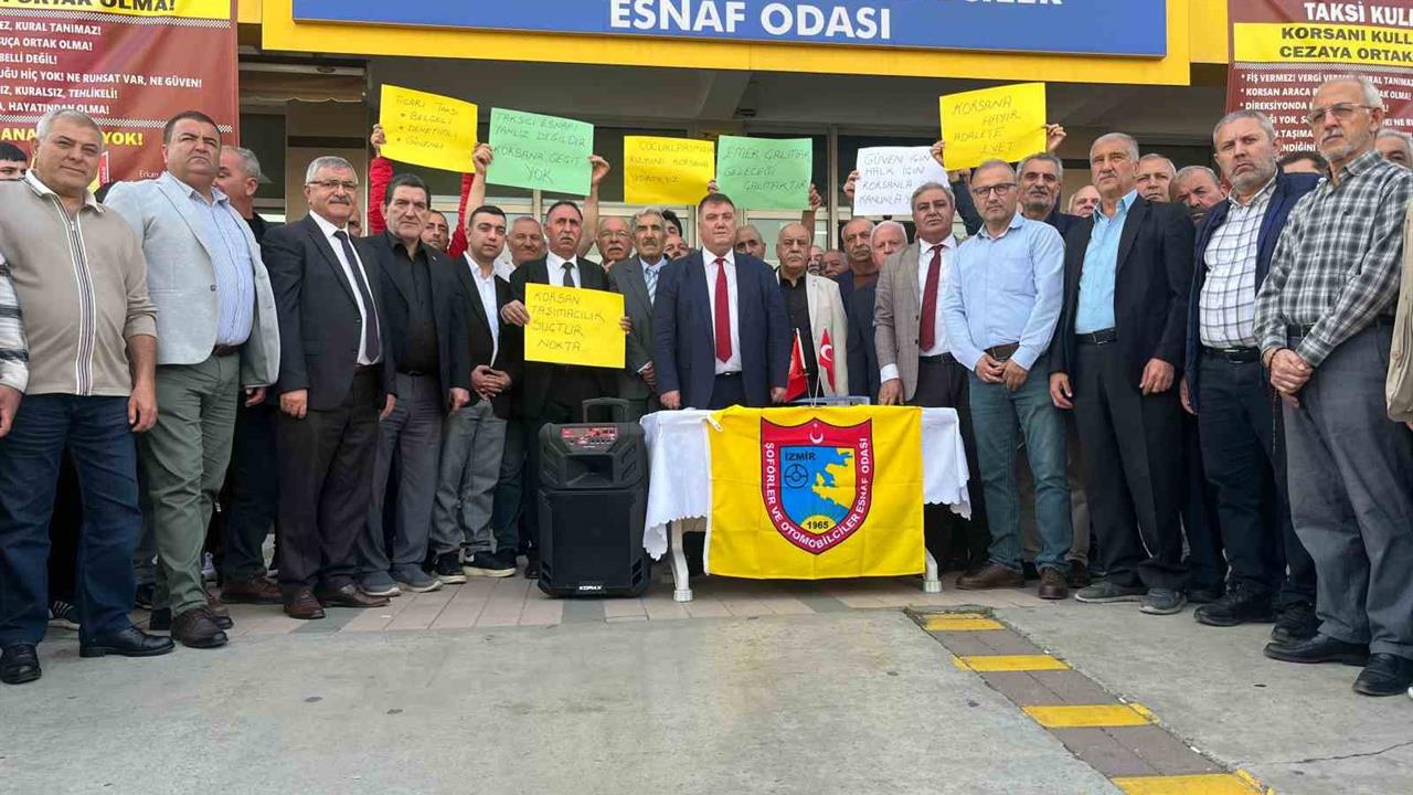 İzmir'de Şoförler ve Otomobilciler Esnaf Odası, Korsan Taşımacılığa Karşı Sesini Yükseltti