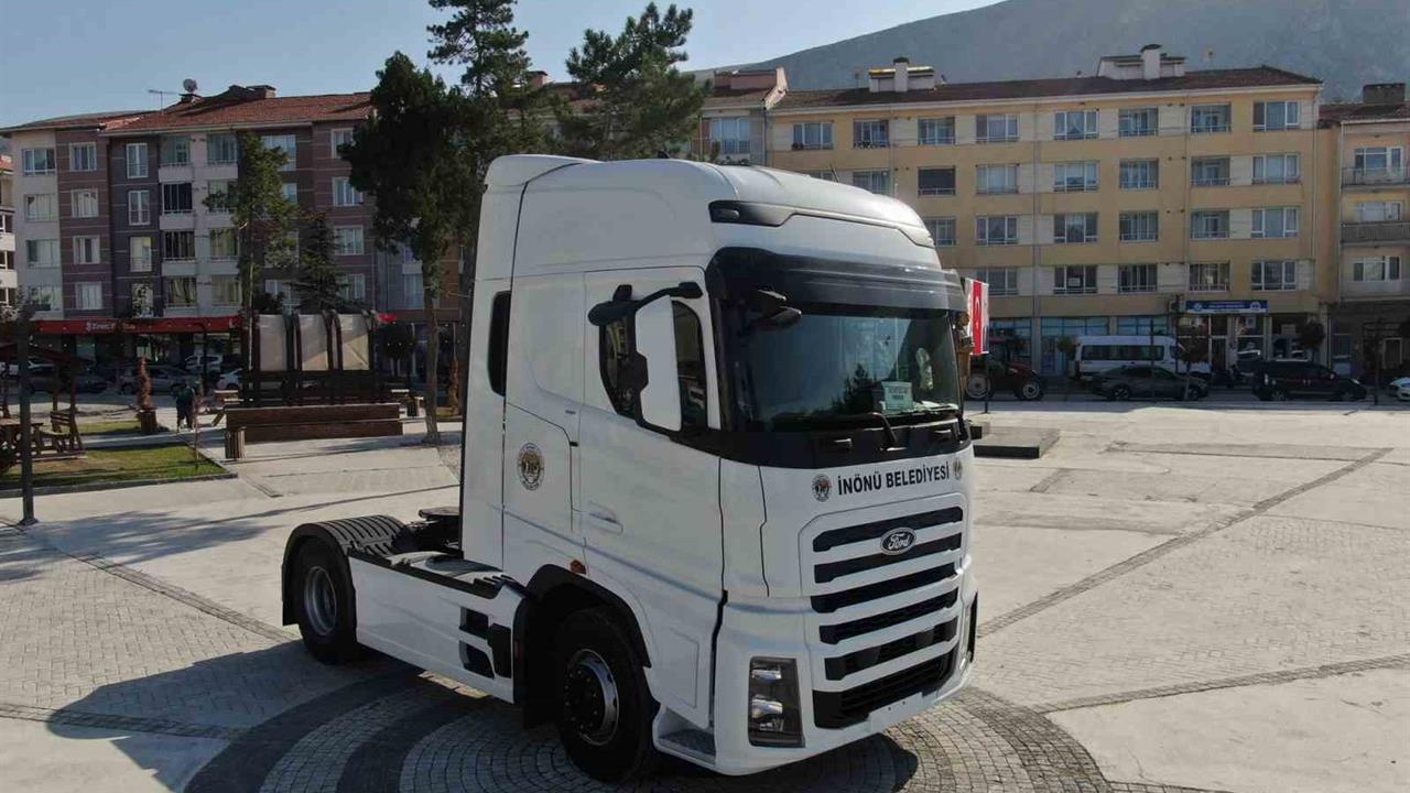 Eskişehir İnönü Belediyesi Yeni Araç Alımlarıyla Hizmet Kalitesini Artırıyor