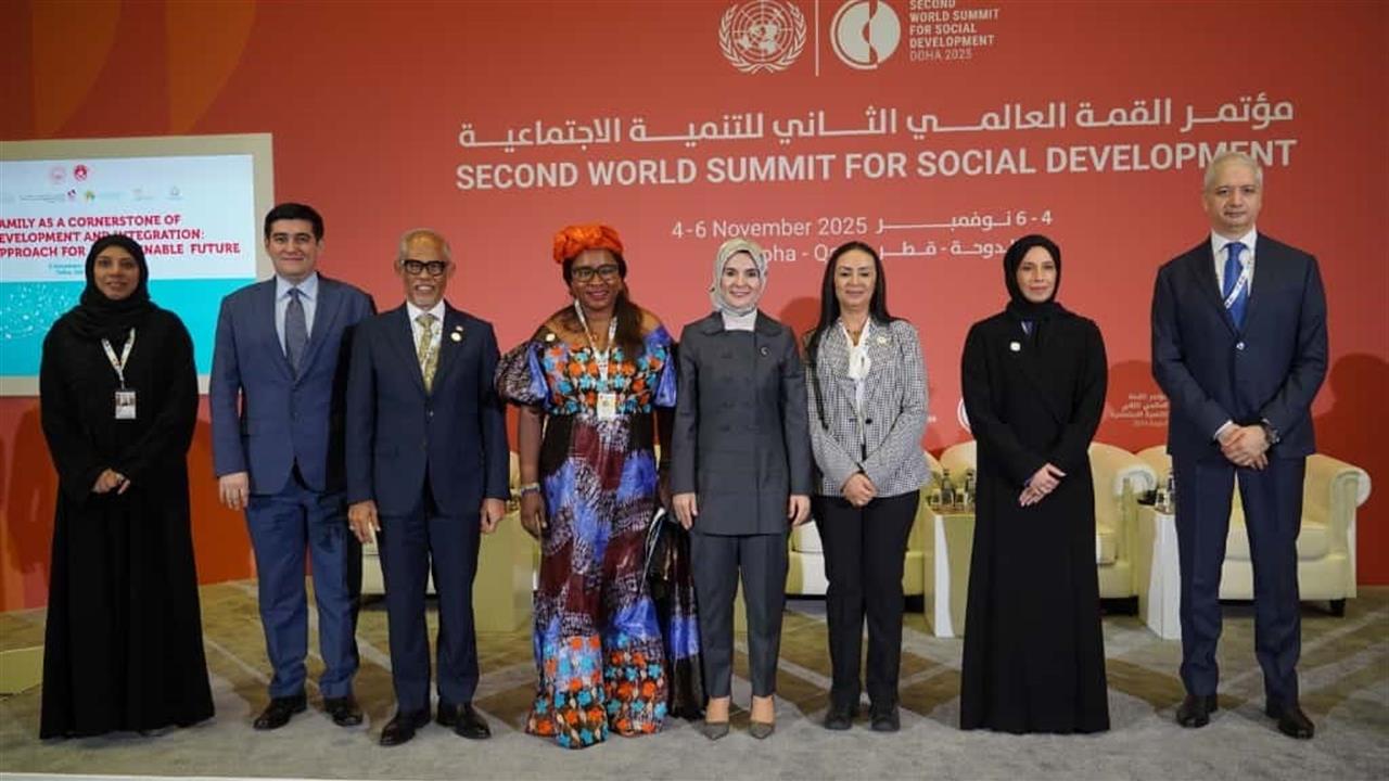 Aile ve Sosyal Hizmetler Bakanı Göktaş, Doha'da yapılan zirvede aileyi tekrar merkeze almanın önemine değindi.