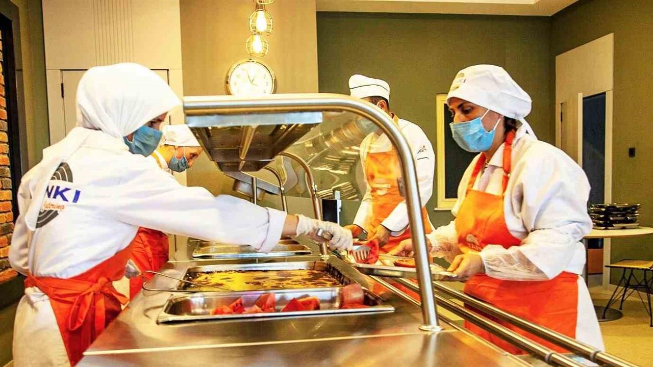 Bursa'da Endüstriyel Yemek Sektöründe Kalite Standartları Yükseliyor