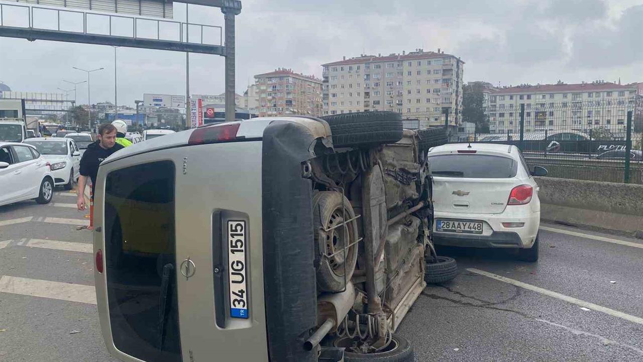 Kadıköy Avrasya Tüneli Girişinde Gerçekleşen 3 Araçlı Kazada Yaralı Yok