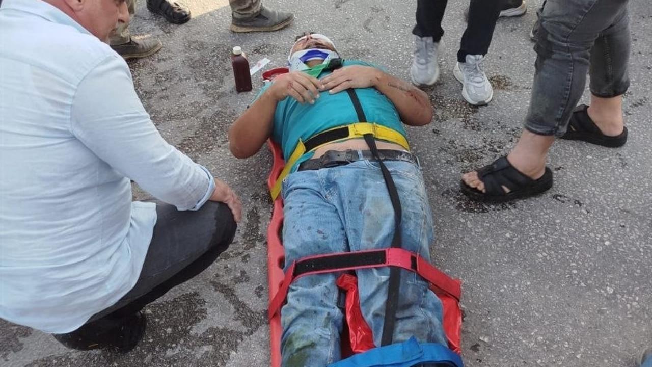 Adana Yüreğir'de Motosiklet Sulama Kanalına Düşerek 2 Kişi Yaralandı