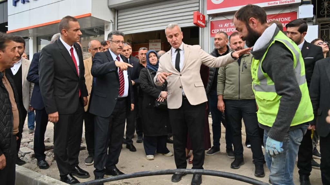 Trabzon Yomra'da Yapılan Yol Çalışmalarını İnceledi