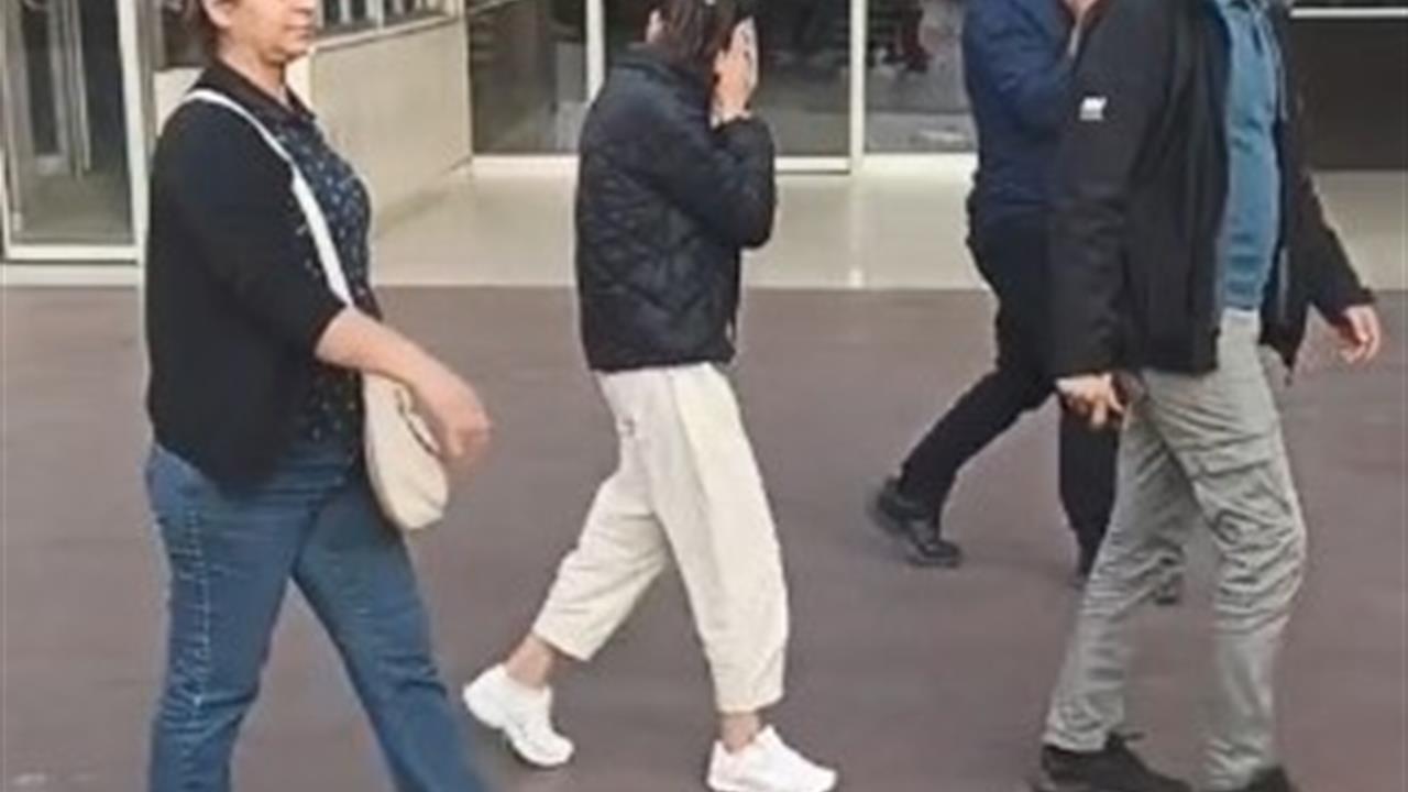 Aydın Nazilli'de Hakkında 43 Yıl Hapis Cezası Bulunan Kadın Hırsız Yakalandı