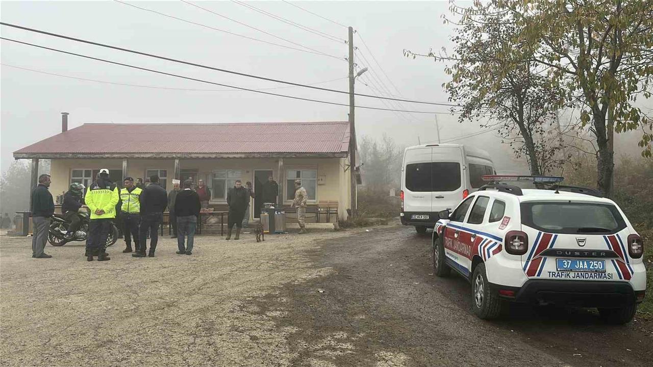 Kastamonu Bozkurt'ta Kayıp Anne ve Oğlunun Arama Çalışmaları Sis Nedeniyle Durduruldu