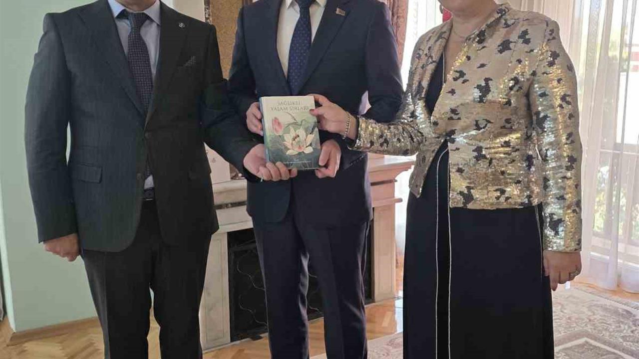 Malatya'da SATKOF ve Belarus Büyükelçisi Sağlık Projelerini Görüştü