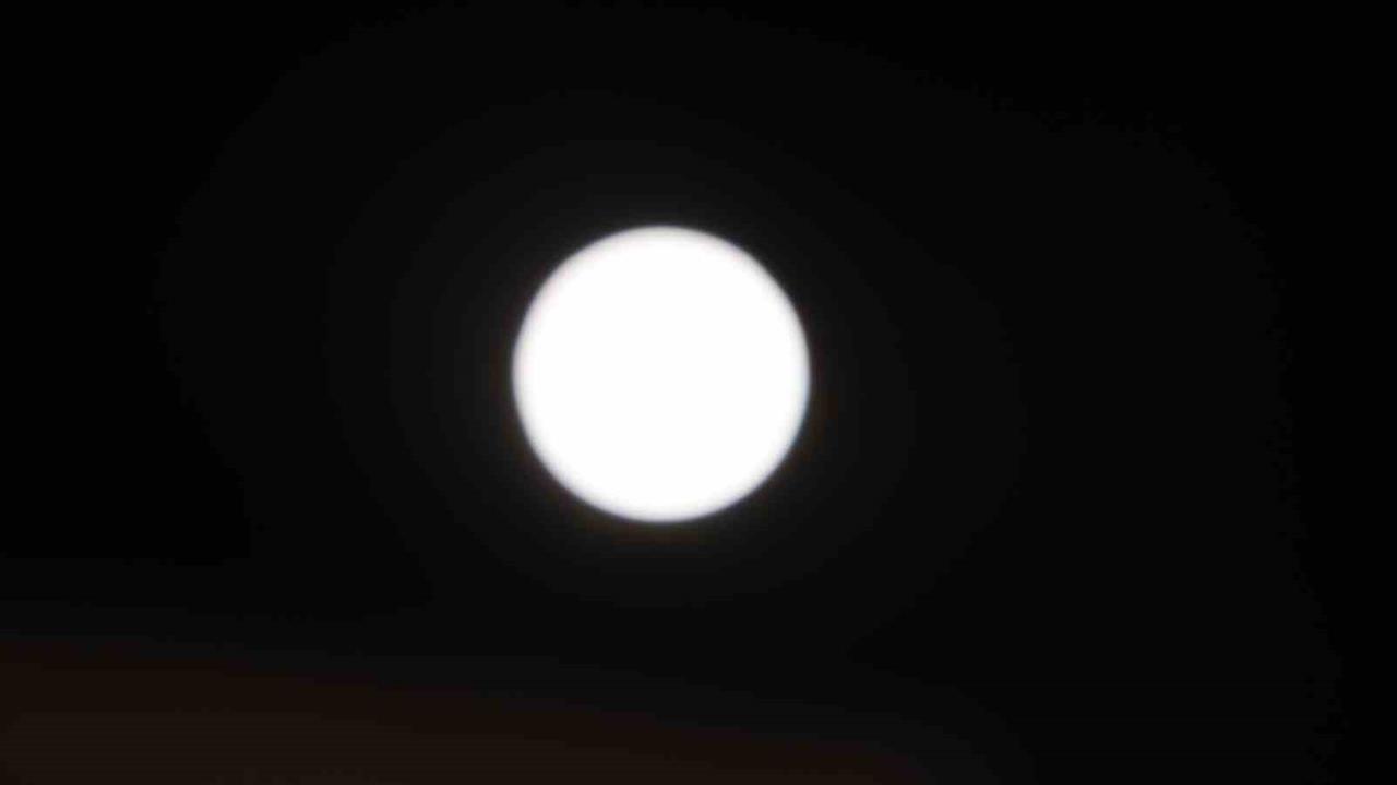 Kırşehir Merkez'de "Kunduz Süper Ay" Etkileyici Görüntüler Oluşturdu