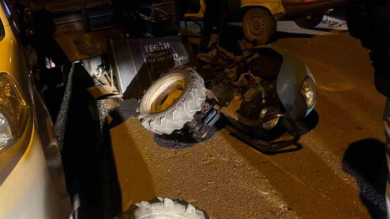 Elazığ Baskil'de Otomobil ile Patpat Motoru Çarpıştı, 3 Yaralı