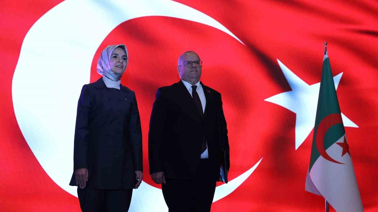 Ankara'da Cezayir Bağımsızlık Günü'nün 71. Yıldönümü Coşkuyla Kutlandı