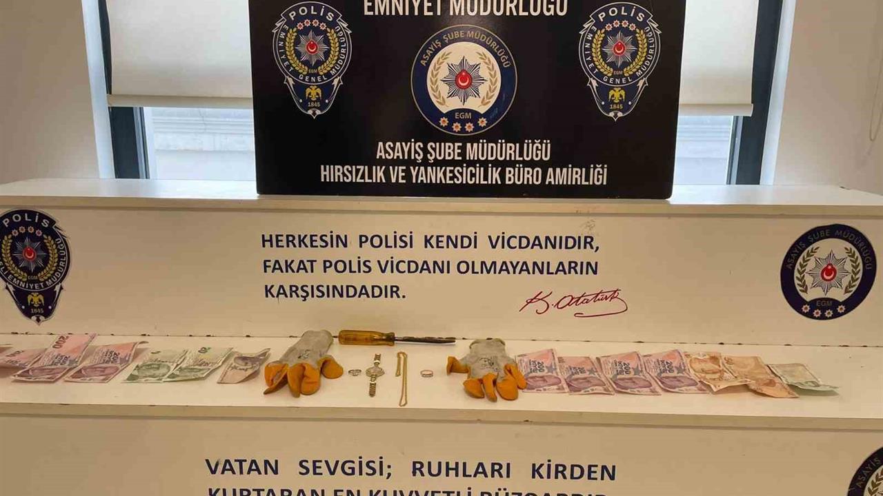 Kocaeli Çayırova'da 140 Bin Liralık Ziynet Eşyası Hırsızlığı Olayında Şüpheli Tutuklandı