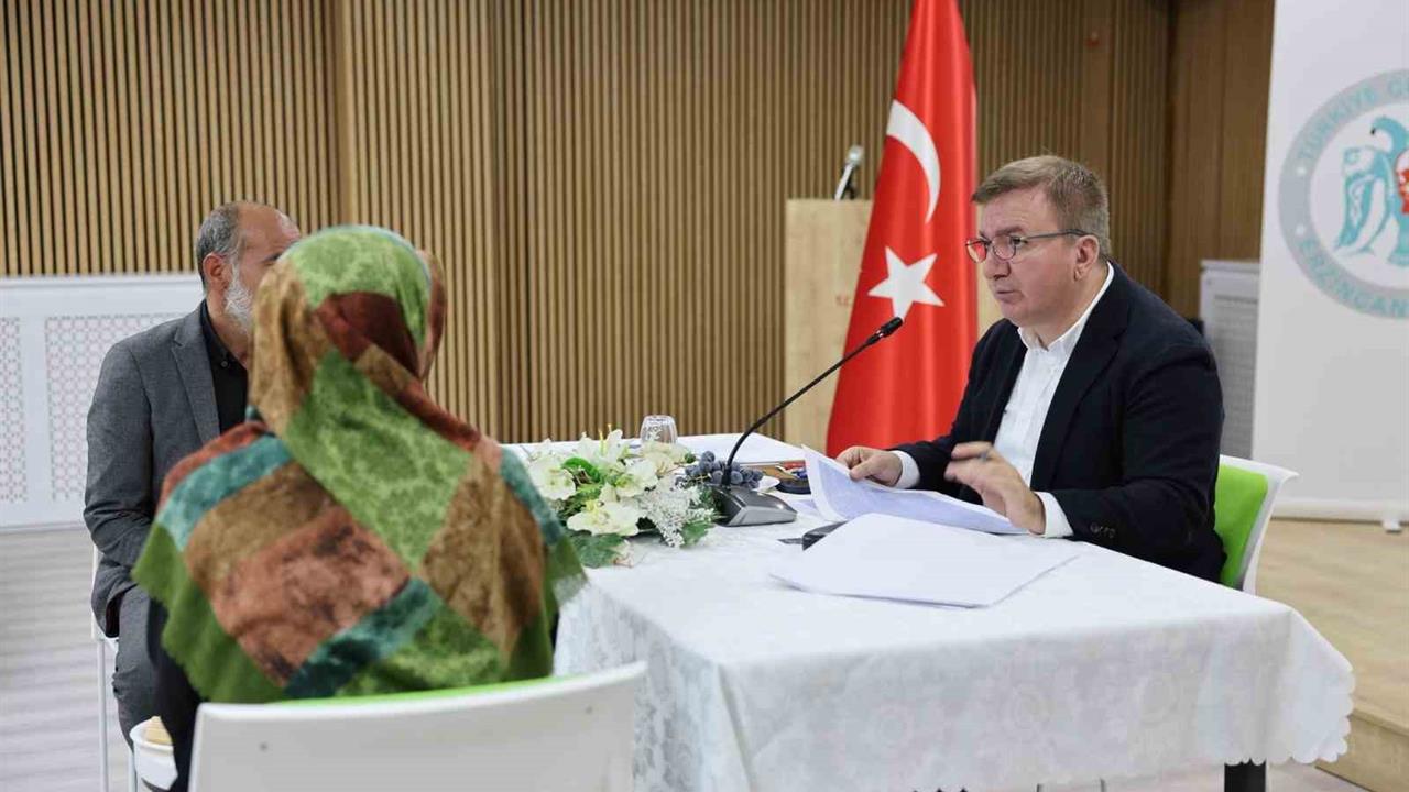 Erzincan'da Halk Günü Toplantısında Vatandaşların Talepleri Dinlendi