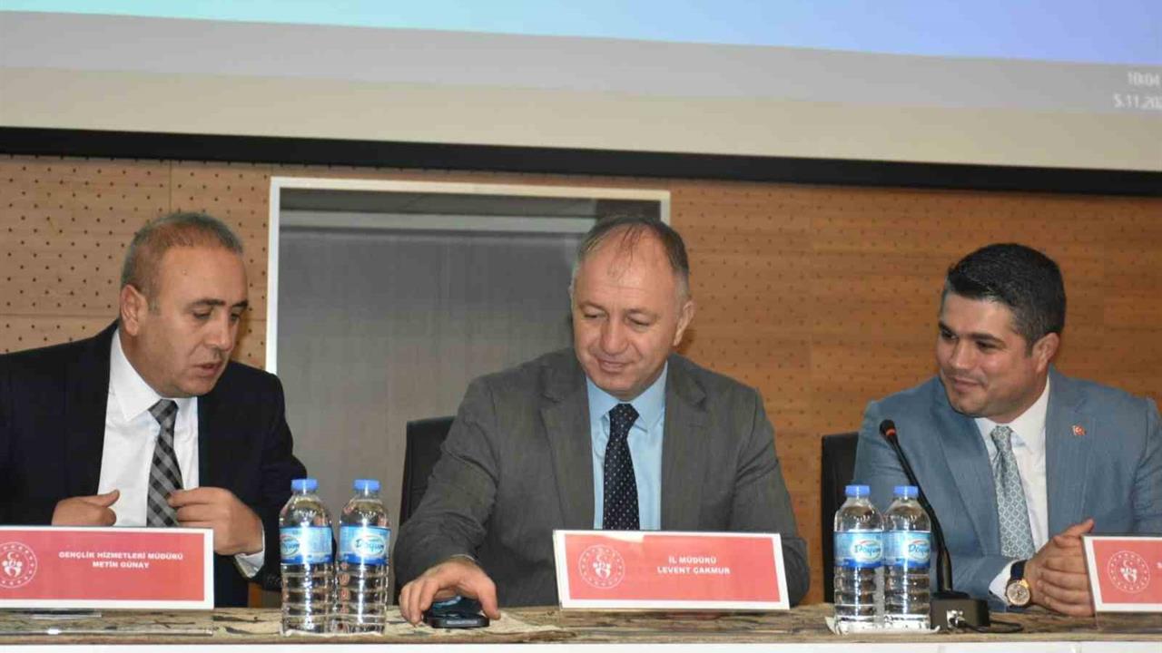 Erzurum'da Spor ve Gençlikte Zirveye Ulaşmanın Gururu Yaşanıyor