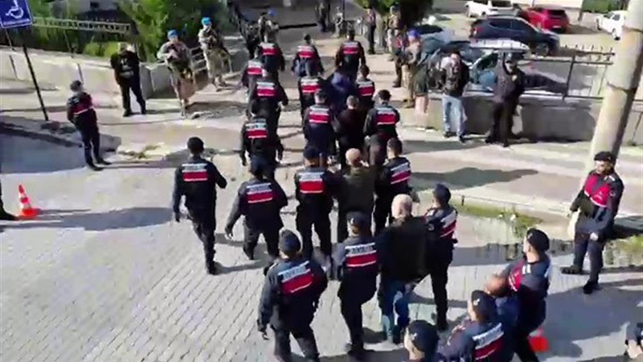 Balıkesir'de Suç Örgütüne Yönelik Operasyonda 5 Kişi Tutuklandı