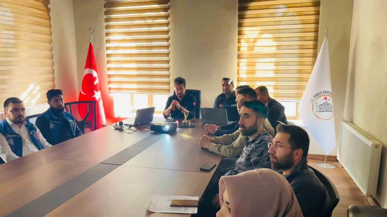 Elazığ Maden'de Türkiye Afet Müdahale Planı Toplantısı Gerçekleştirildi