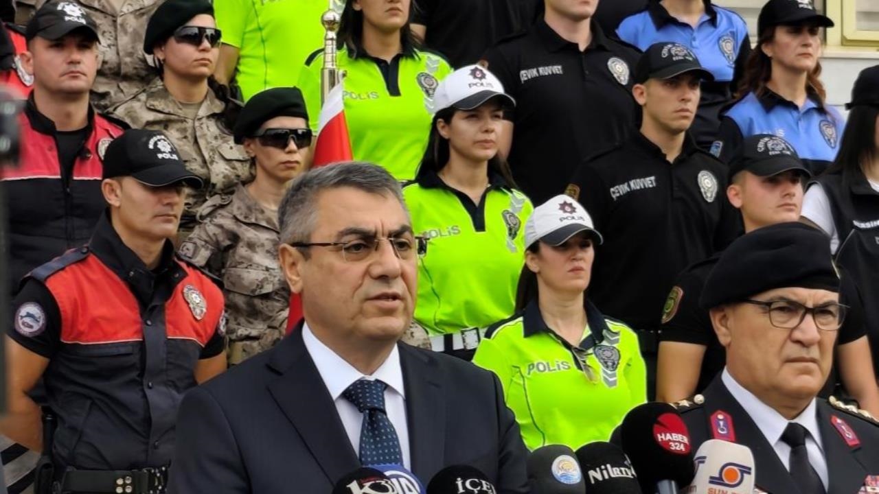 Vali Atilla Toros Açıkladı: Mersin 2025’te Güvenlikte Zirve Yaptı! Suç % 34 Azaldı, Aydınlatma %94,5 Oranına Ulaştı!