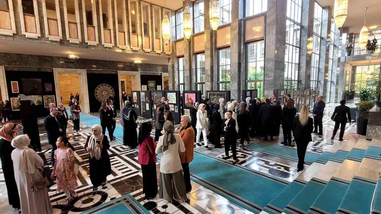 Ankara'da TBMM'de "Hilalin Işığında" Sanat Sergisi Gerçekleşti