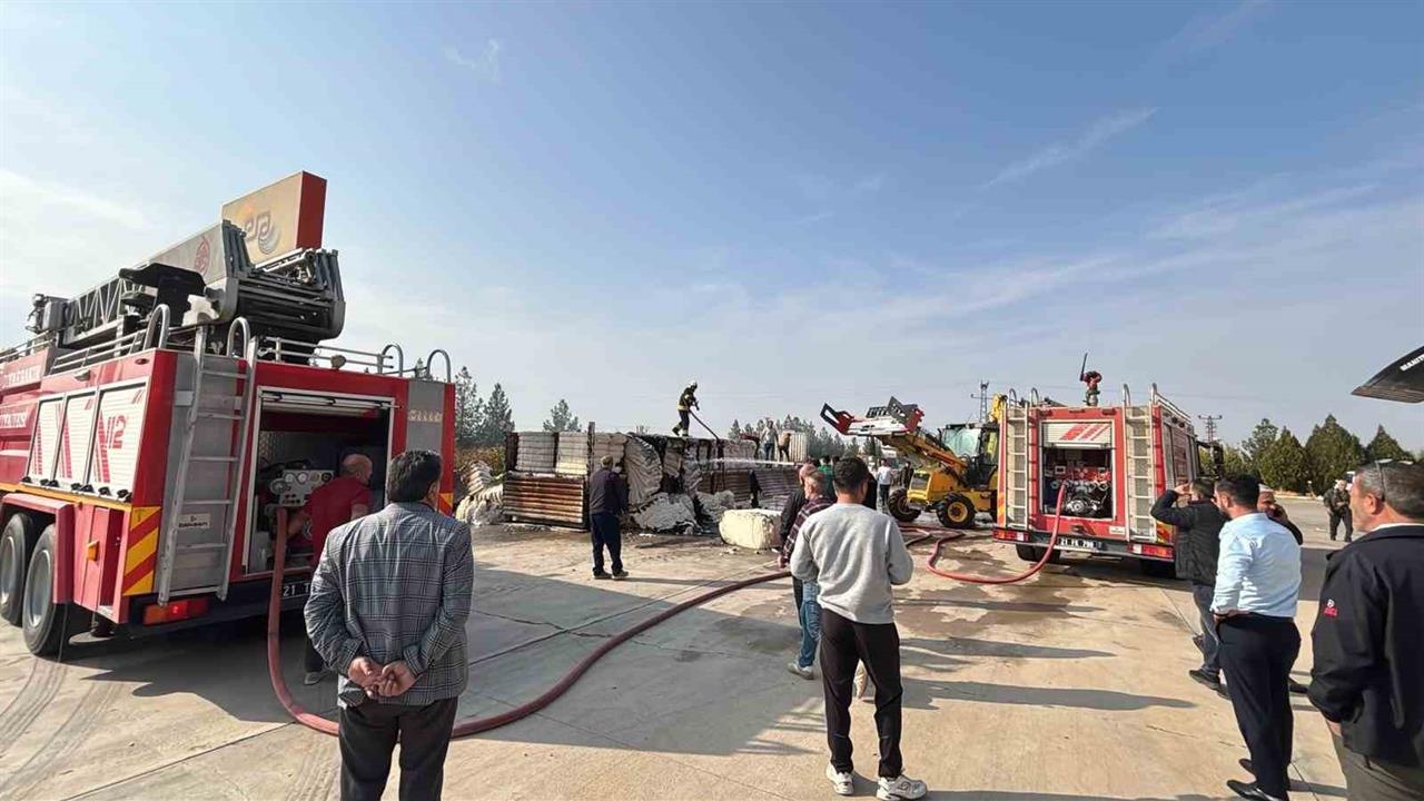 Diyarbakır Çınar'da Akaryakıt İstasyonunda Yangın Çıktı