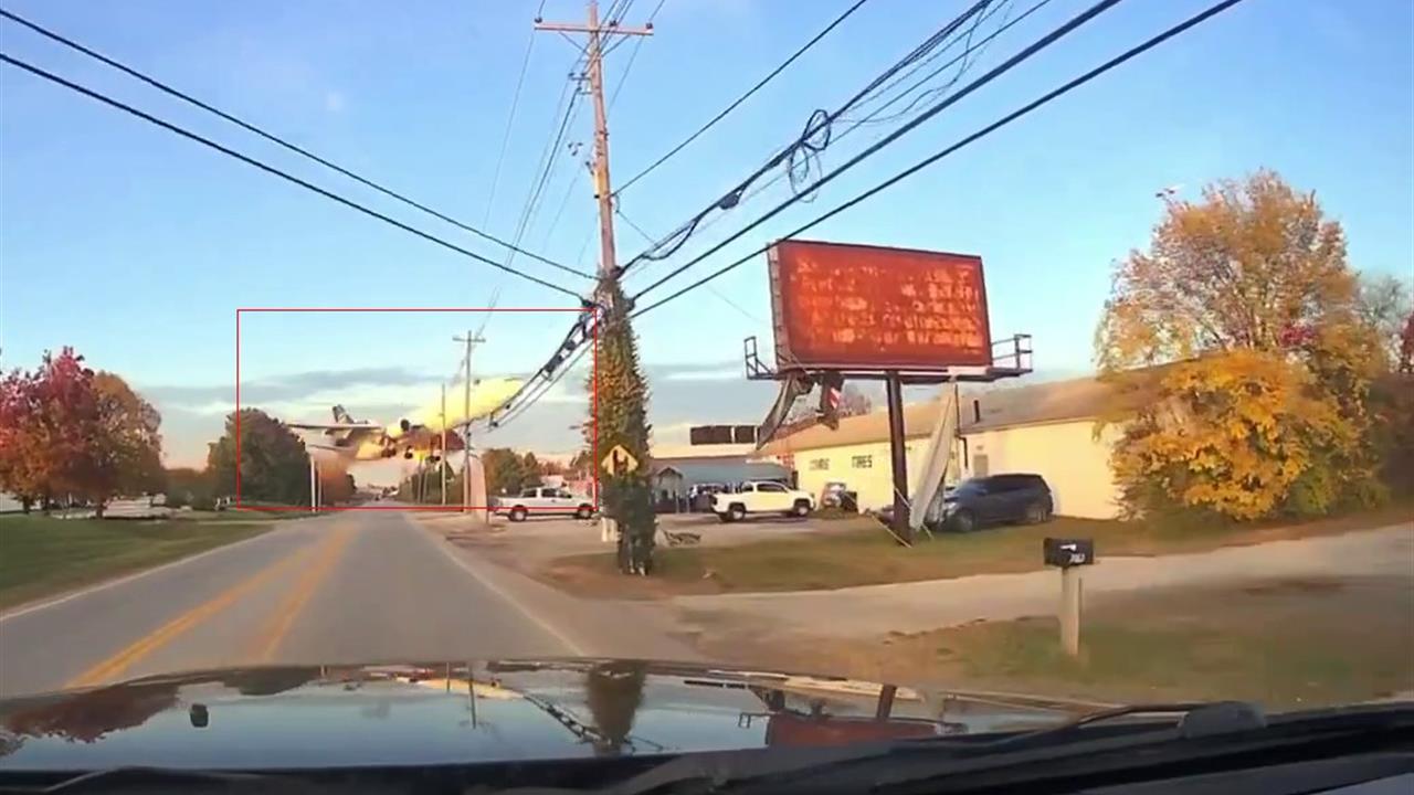 Kentucky Louisville'de Meydana Gelen Uçak Kazasında 12 Kişi Hayatını Kaybetti