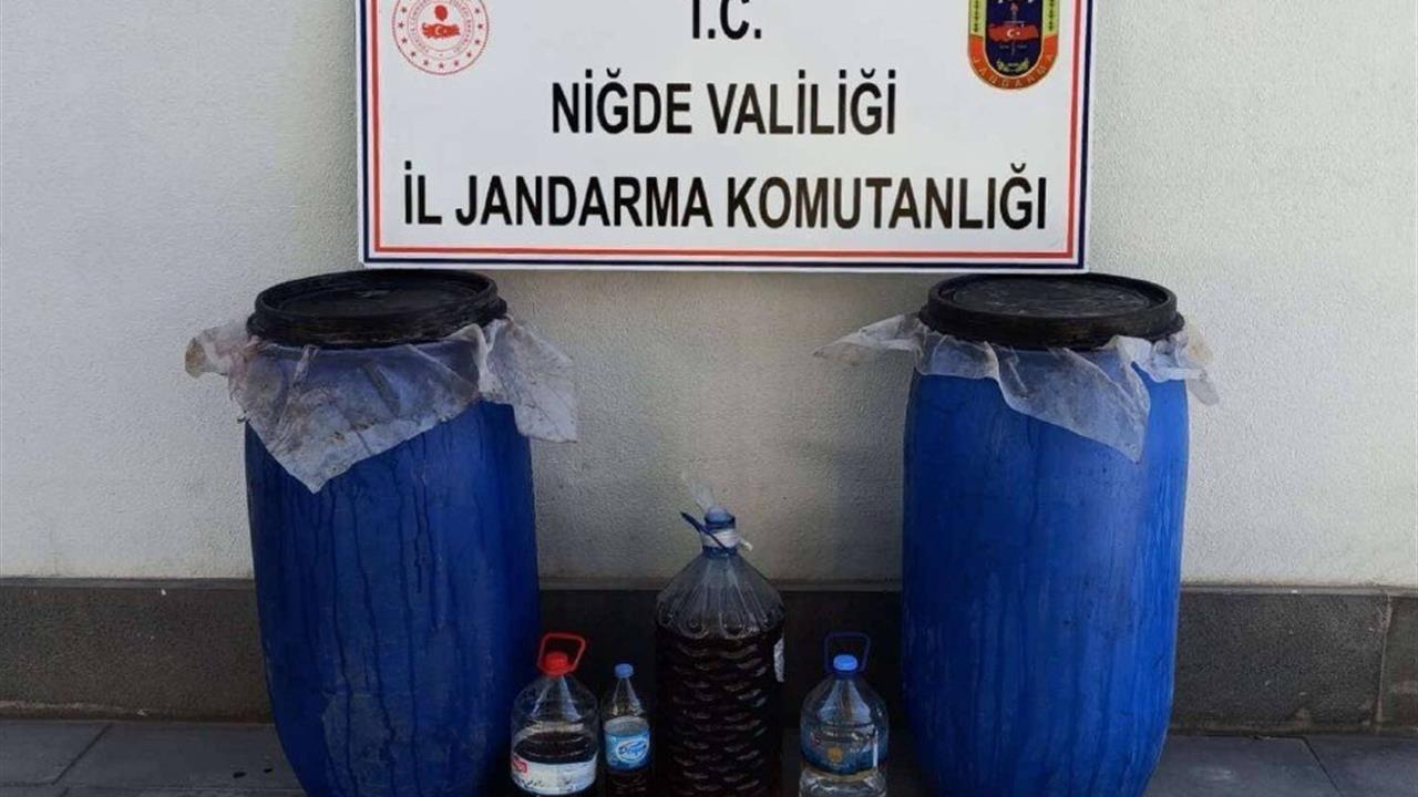 Niğde Bor ilçesinde Yapılan Operasyonda 322 Litre Kaçak İçki Ele Geçirildi