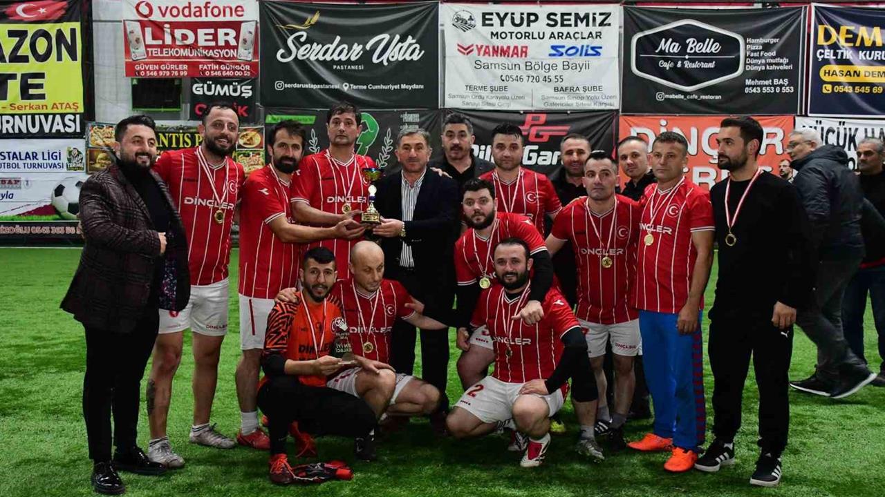 Samsun Terme'de Düzenlenen Futbol Turnuvasında Takımlar Sosyal Proje İçin Bir Araya Geldi