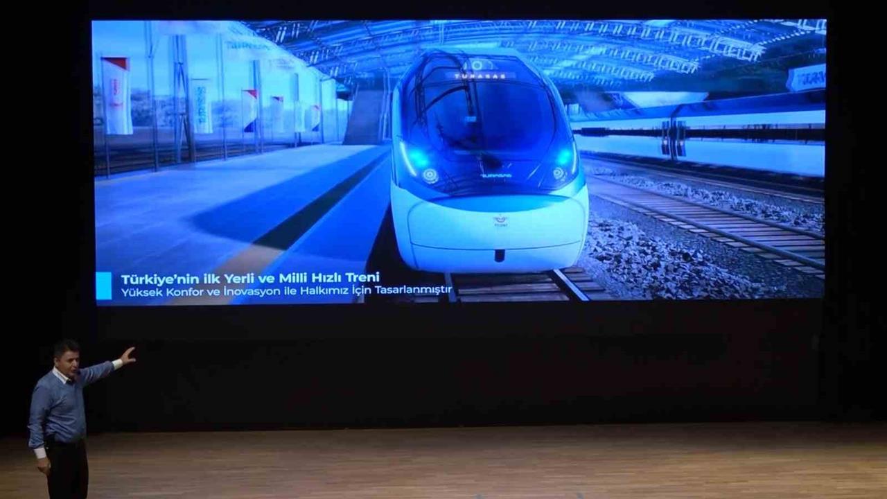 Kocaeli'nde Gençlere Milli Hızlı Tren Tanıtıldı ve Yeni Projeler Hakkında Bilgi Verildi