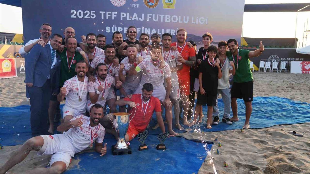 Alanya'da Düzenlenen TFF Plaj Futbolu Süper Finalleri'nde Şampiyon Alanya Belediyespor Oldu