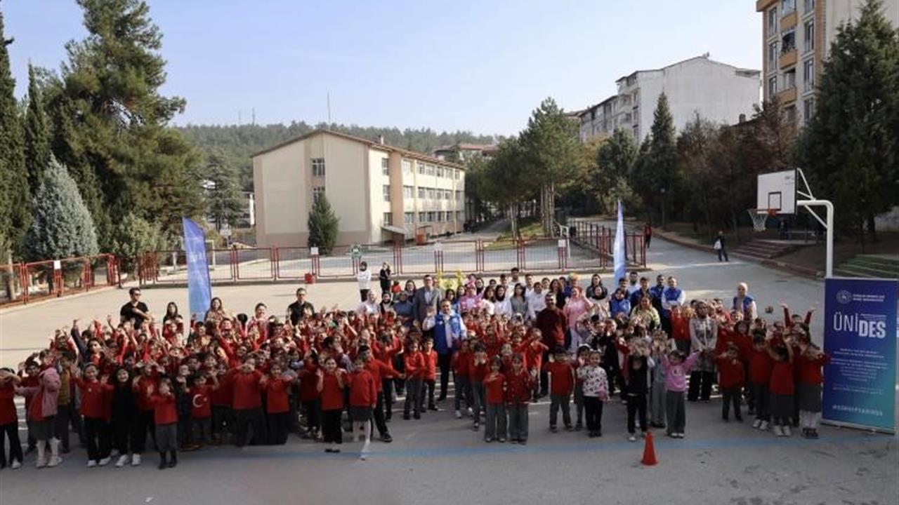 Bilecik Merkez'de Genç Gönüllüler Kütüphanesi Açılışı Gerçekleşti