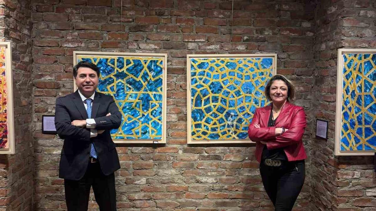 Eskişehir'de Açılan Efsaneler Sergisi, Sanatseverlerden Yoğun İlgi Gördü