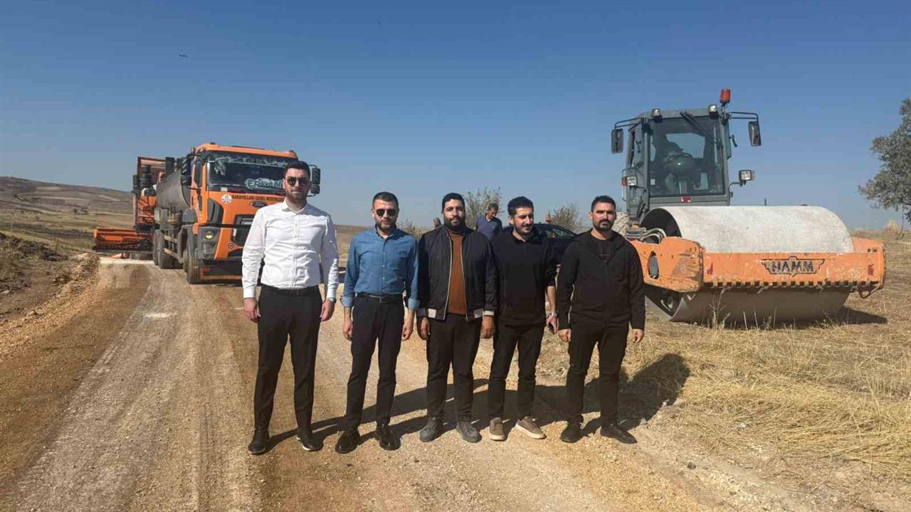 Diyarbakır Eğil'de Yapılan Asfaltlama Çalışmaları ile 20 Kilometre Tasarruf Sağlandı