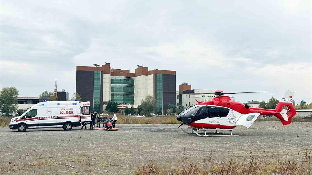 Samsun Terme'de Kalp Pili İhtiyacı Olan Hasta Ambulans Helikopterle Hastaneye Ulaştırıldı