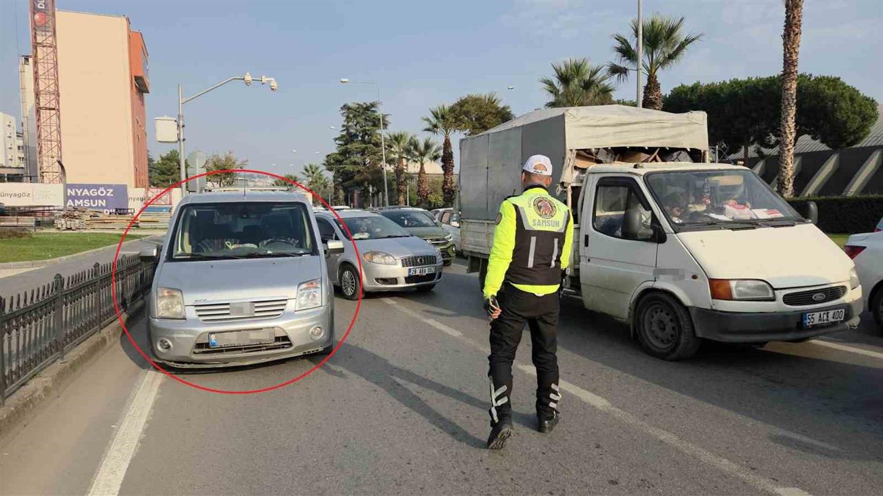 Samsun İlkadım'da Yanlış Park Eden Sürücüye İki Cezadan Birden Uygulandı