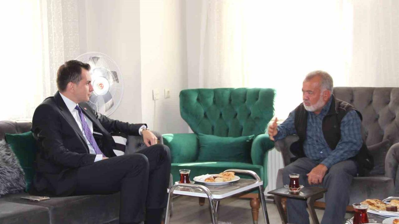 Kütahya Hisarcık'ta Kaymakam Atam, Gazi Ailesini Ziyaret Etti