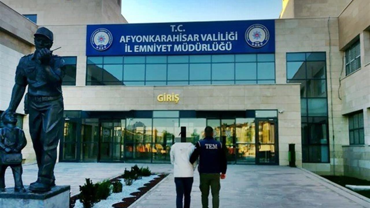 Afyonkarahisar'da FETÖ Operasyonunda Biri Kamu Görevlisi İki Kişi Gözaltına Alındı